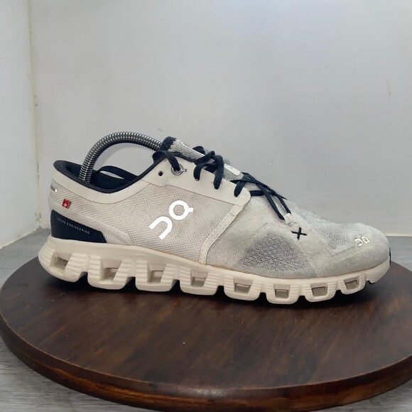 On Cloud X 3 Shoes Mens Size 8 White Black Running Athletic Sneakers 60.98706 main image 7